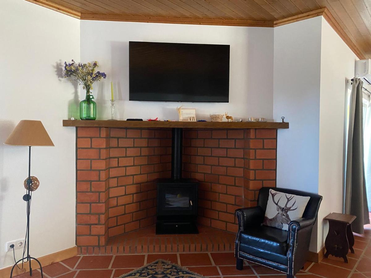 Hostal Montum Farm Living Melides Exterior foto