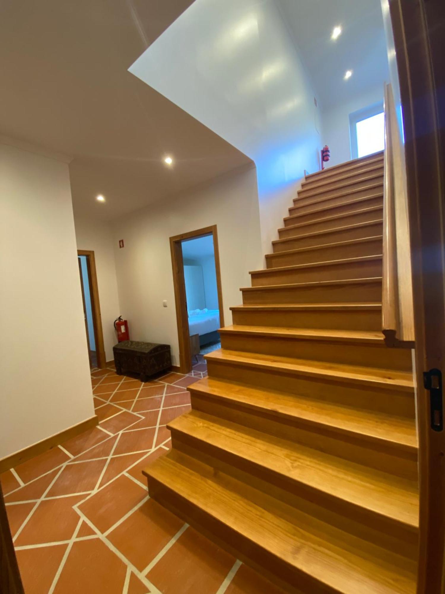 Hostal Montum Farm Living Melides Exterior foto